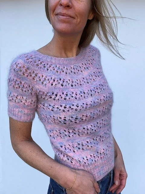 No 28 T-shirt by VesterbyCrea, knitting pattern (UK, DE)